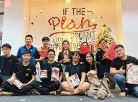 D-softers eagerly welcome Christmas