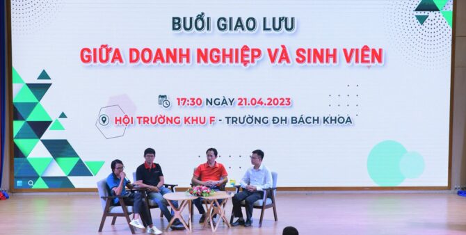 D-Soft participates in ” The exchange program between Enterprises and Students of Faculty of Electronics and Telecommunications – DUT in 2023″