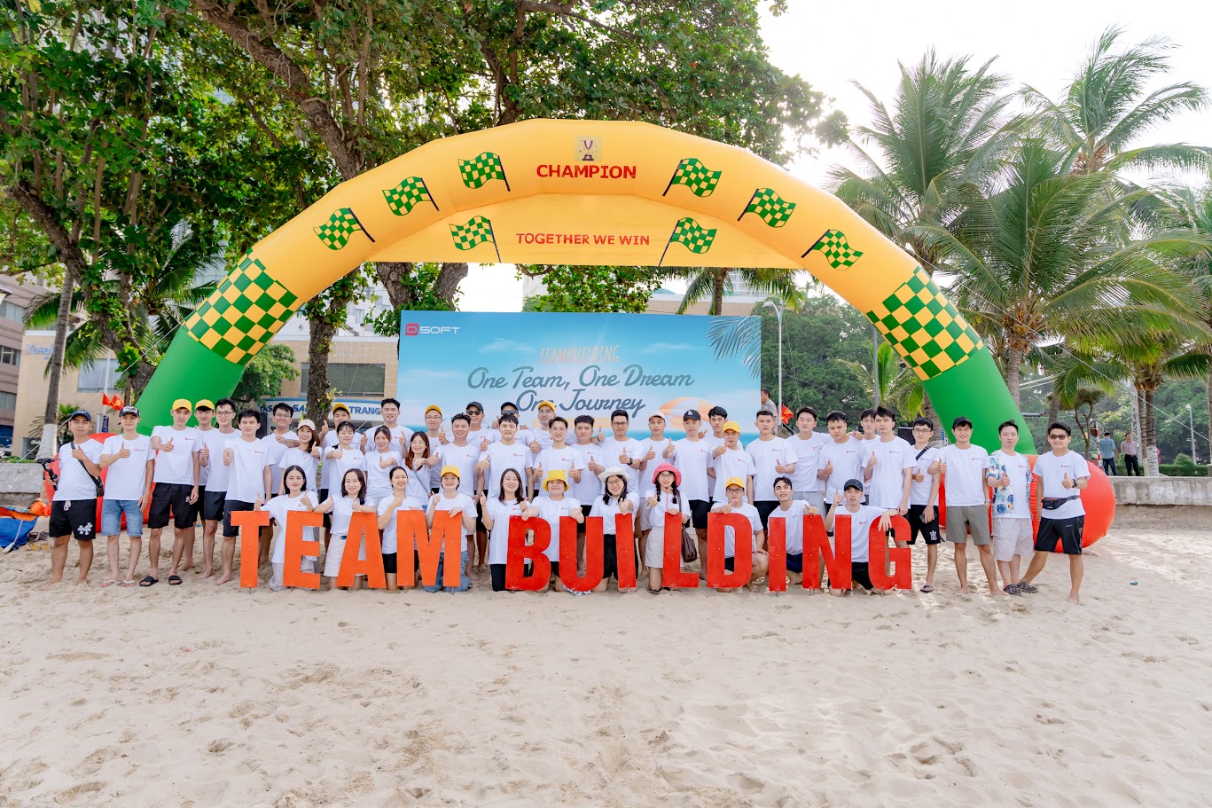 M-tech Teambuilding in Nha Trang: 
